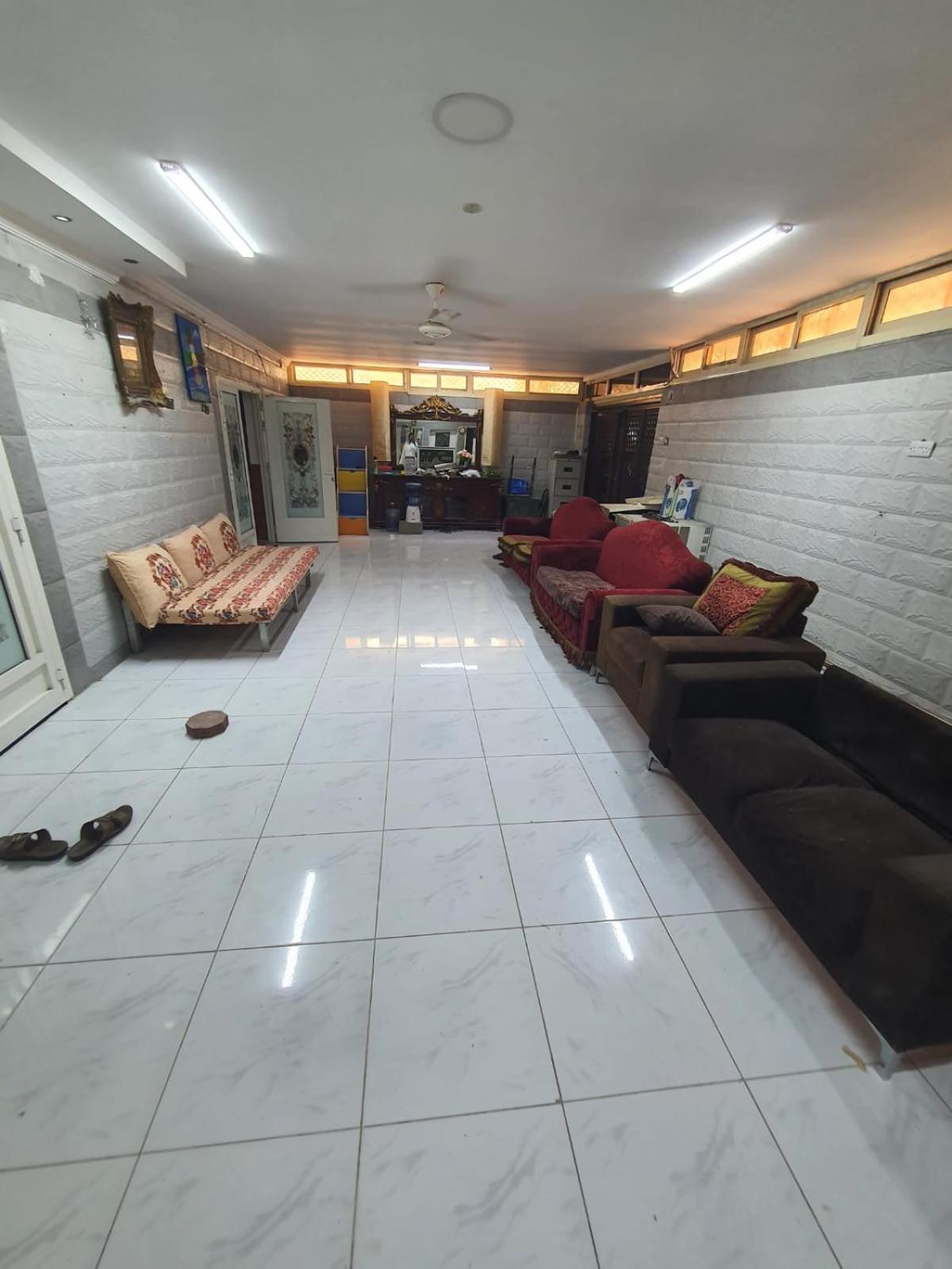 Furnished Bedrooms In With Shared Living Homestay Sharjah